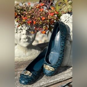 Gucci-Gold Buckle Patent Leather Horse Bit Print Royal Blue 6.5B